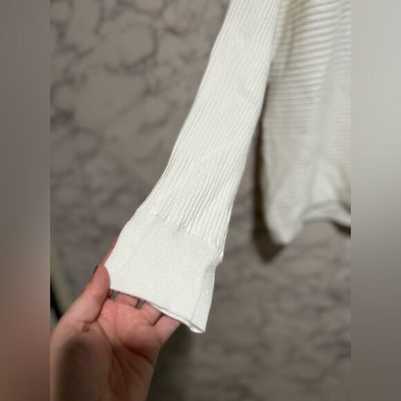 Vineyard Vines Batwing White Sweater - Picture 4 of 8